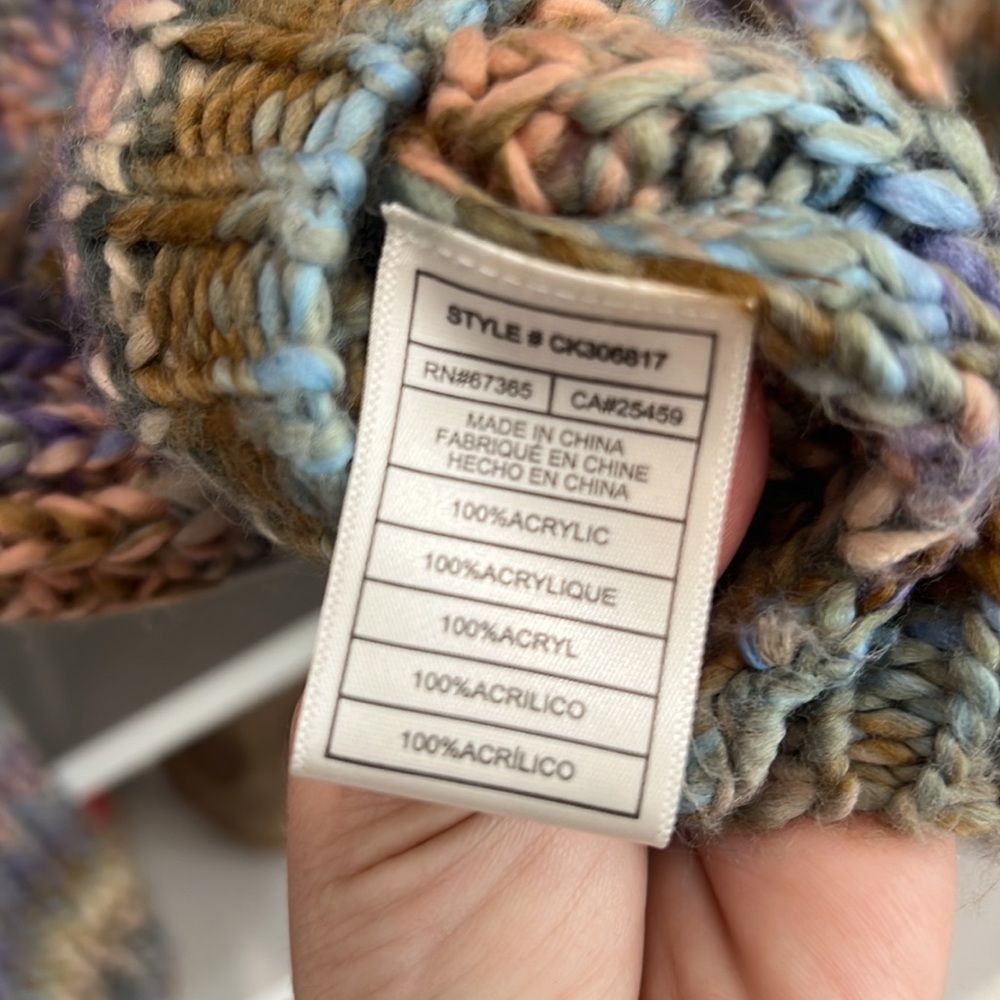 Cupcakes and cashmere cardigan - Picture 7 of 7